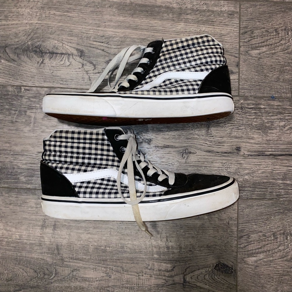 CHECKERED HIGH TOP VANS!